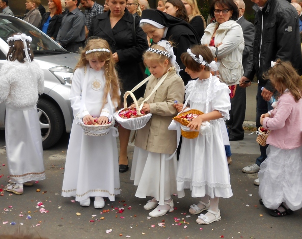 Processione CORPUS DOMINI 2014, Quartiere Jezyce a Poznan - POLONIA   (foto: K.Maciejewska Serra)